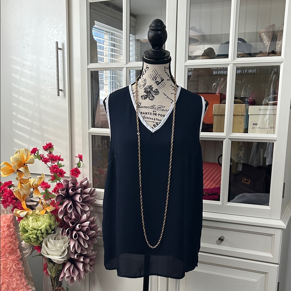 Anne Klein Classic Navy Sleeveless Blouse